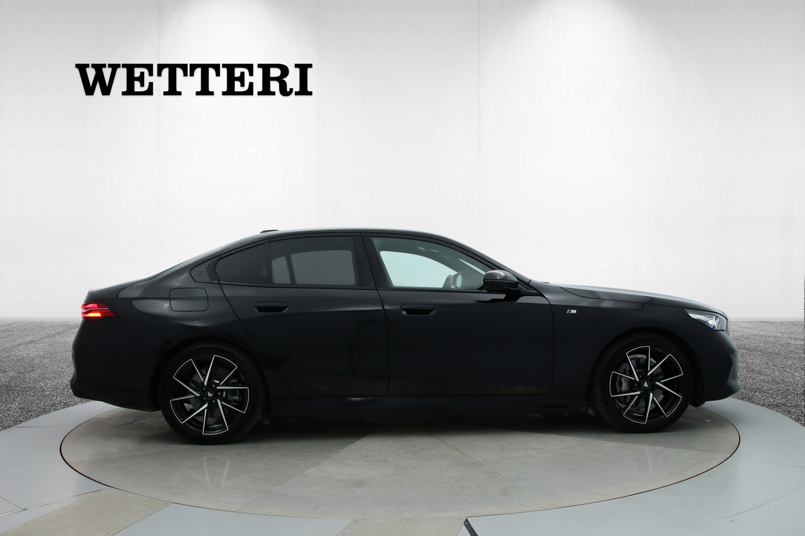 BMW i5 2024