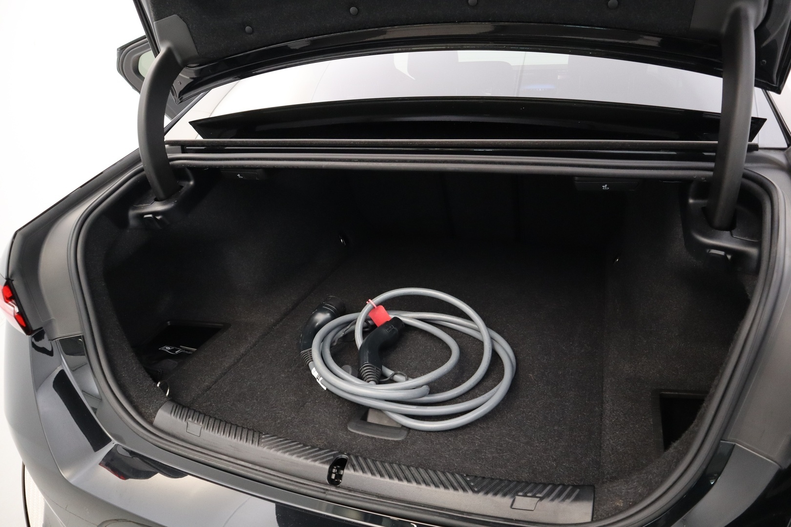 BMW i5 2024