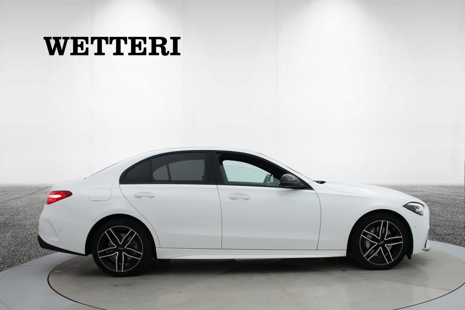 MERCEDES-BENZ C 2023