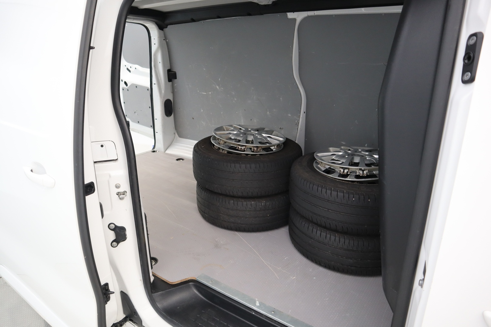 PEUGEOT e-Expert 2022