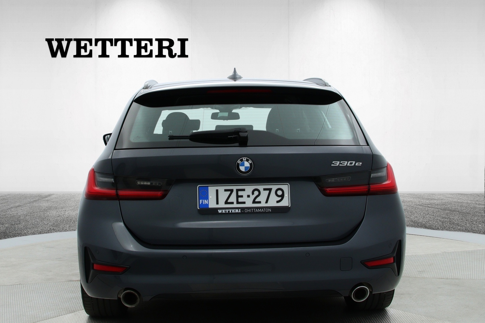 BMW 330 2021