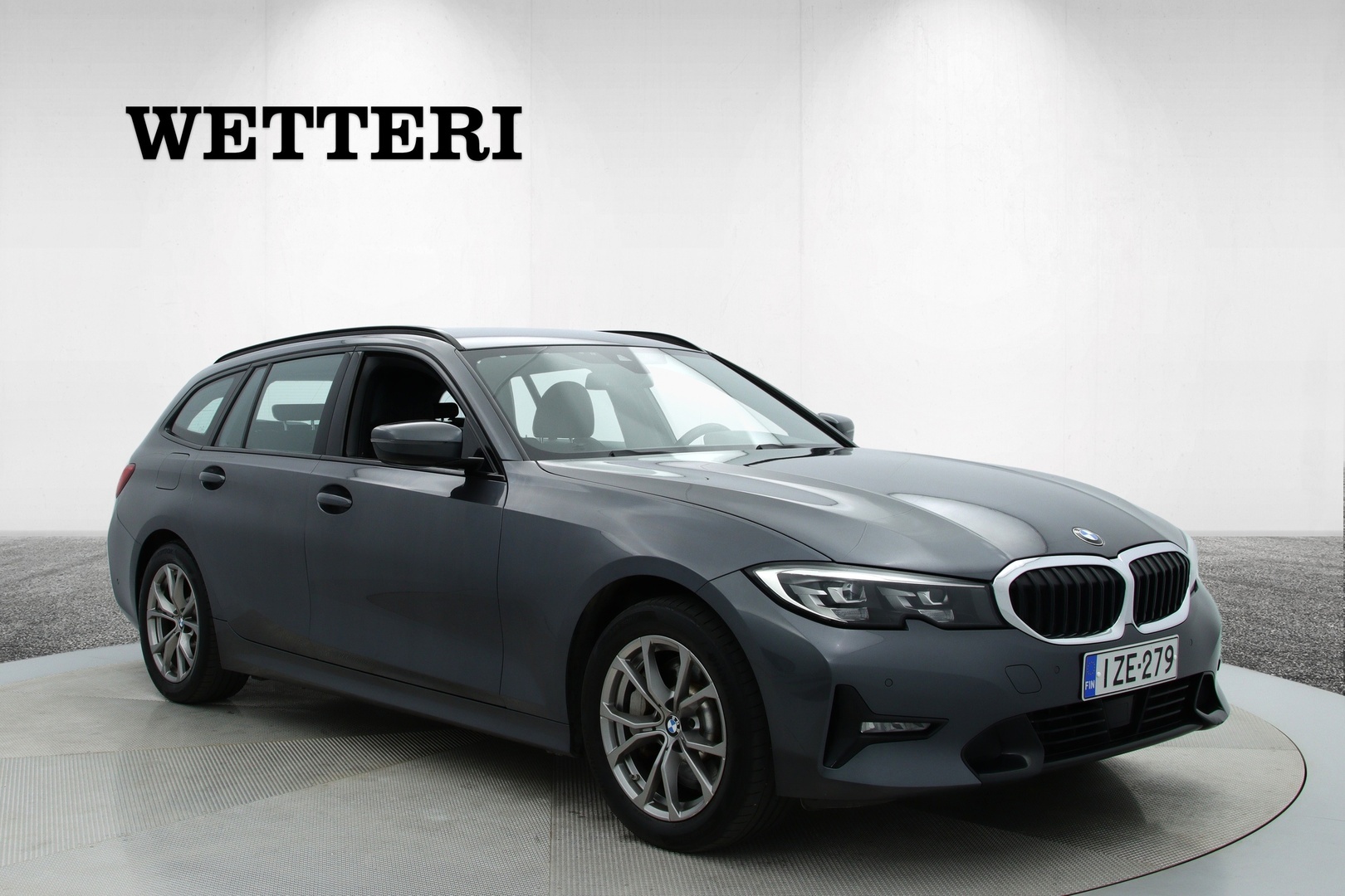 BMW 330 2021