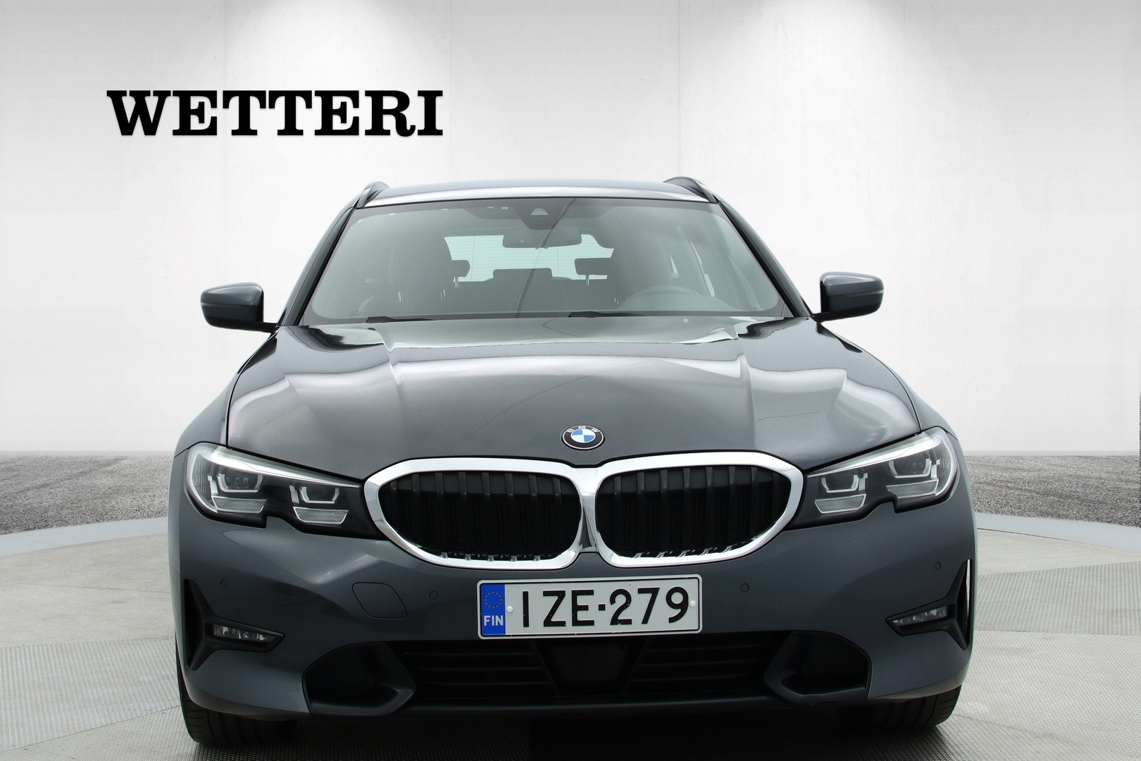 BMW 330 2021