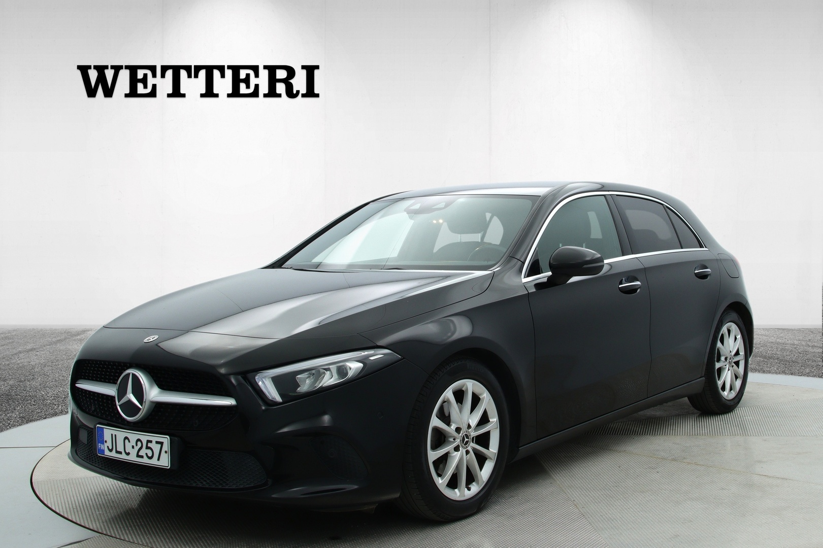 MERCEDES-BENZ A 2019