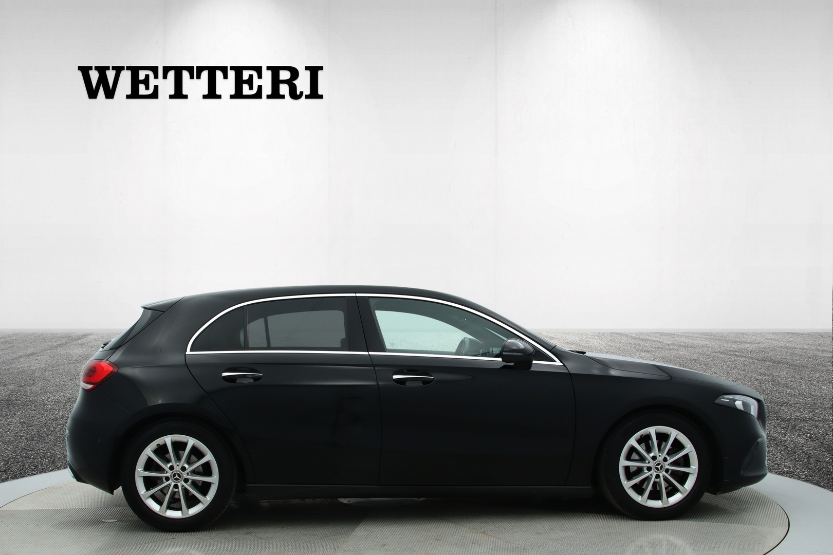 MERCEDES-BENZ A 2019