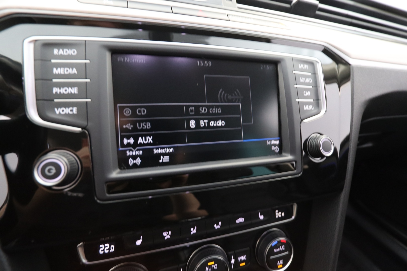 VOLKSWAGEN Passat 2016