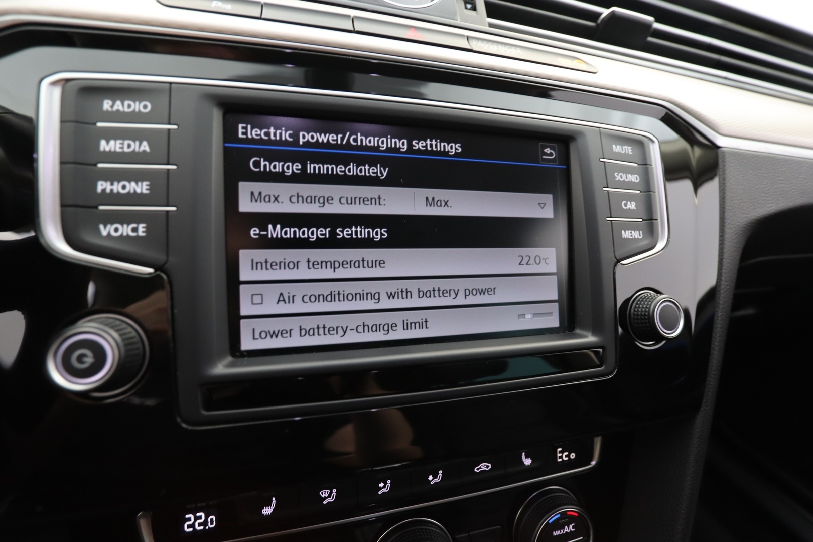 VOLKSWAGEN Passat 2016