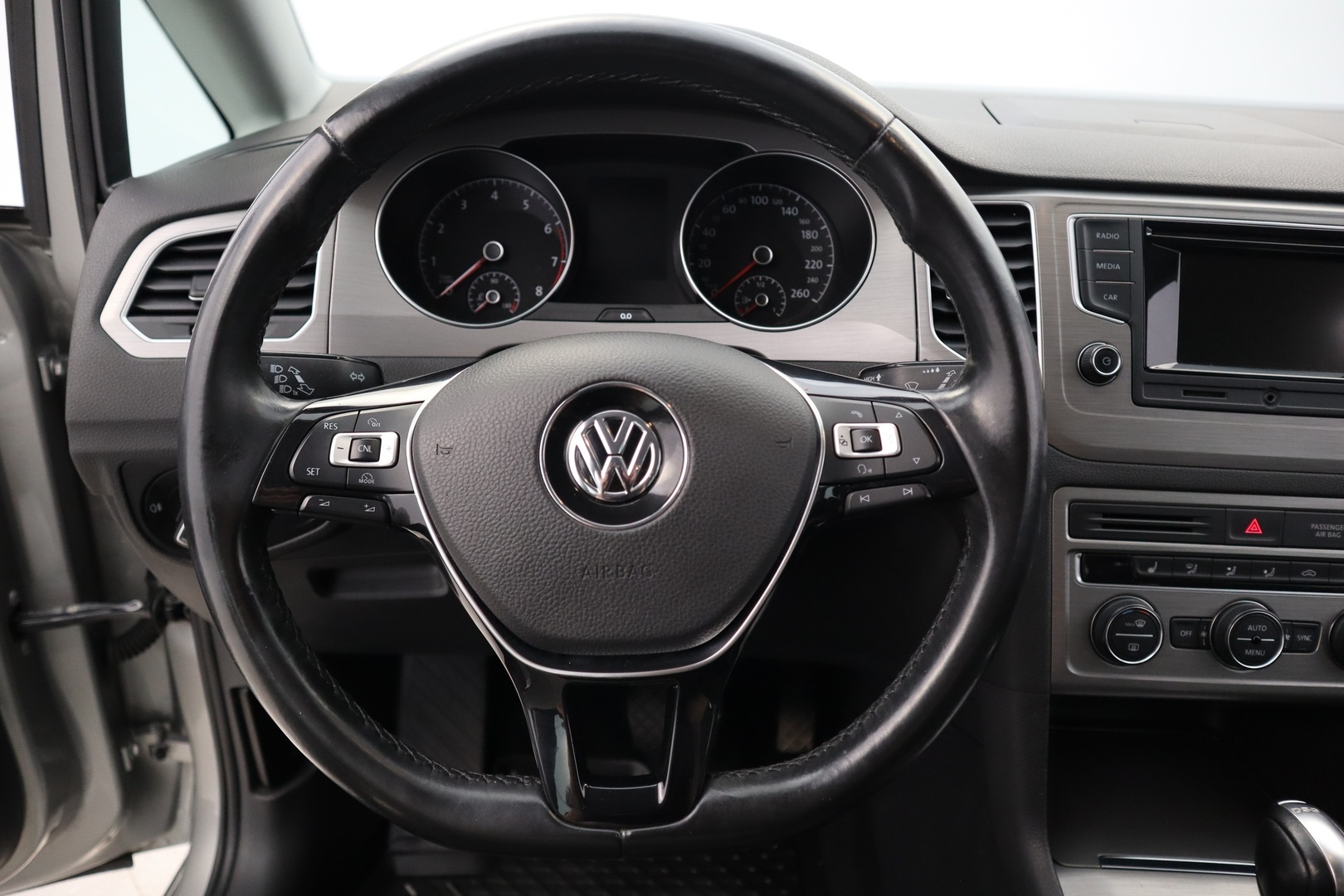VOLKSWAGEN Golf Sportsvan 2016