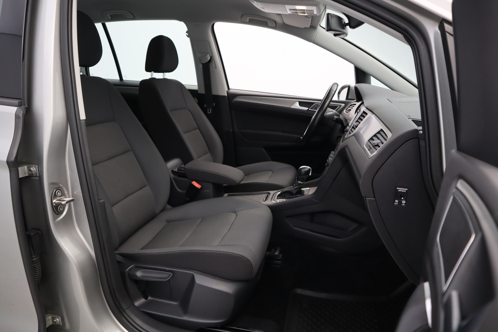 VOLKSWAGEN Golf Sportsvan 2016