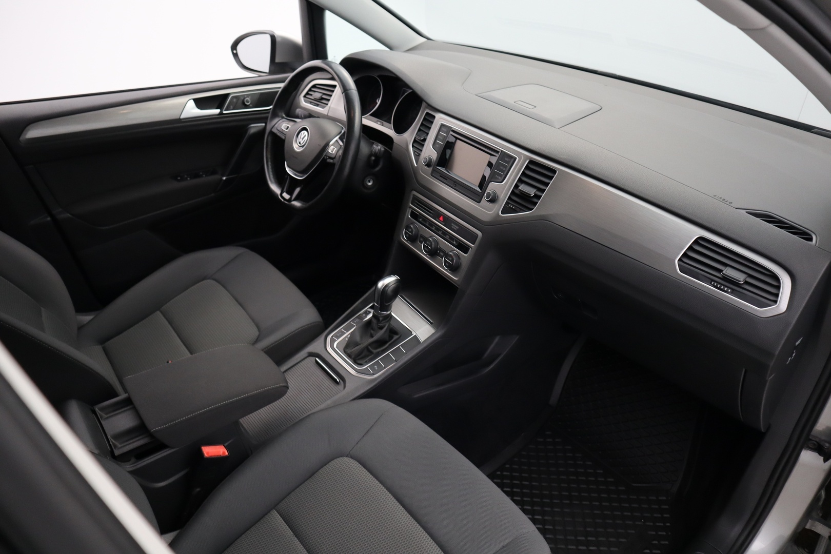 VOLKSWAGEN Golf Sportsvan 2016