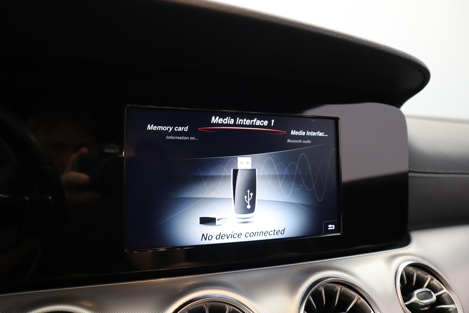 MERCEDES-BENZ E 2018