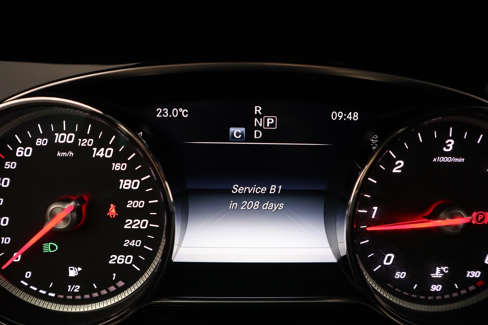 MERCEDES-BENZ E 2018