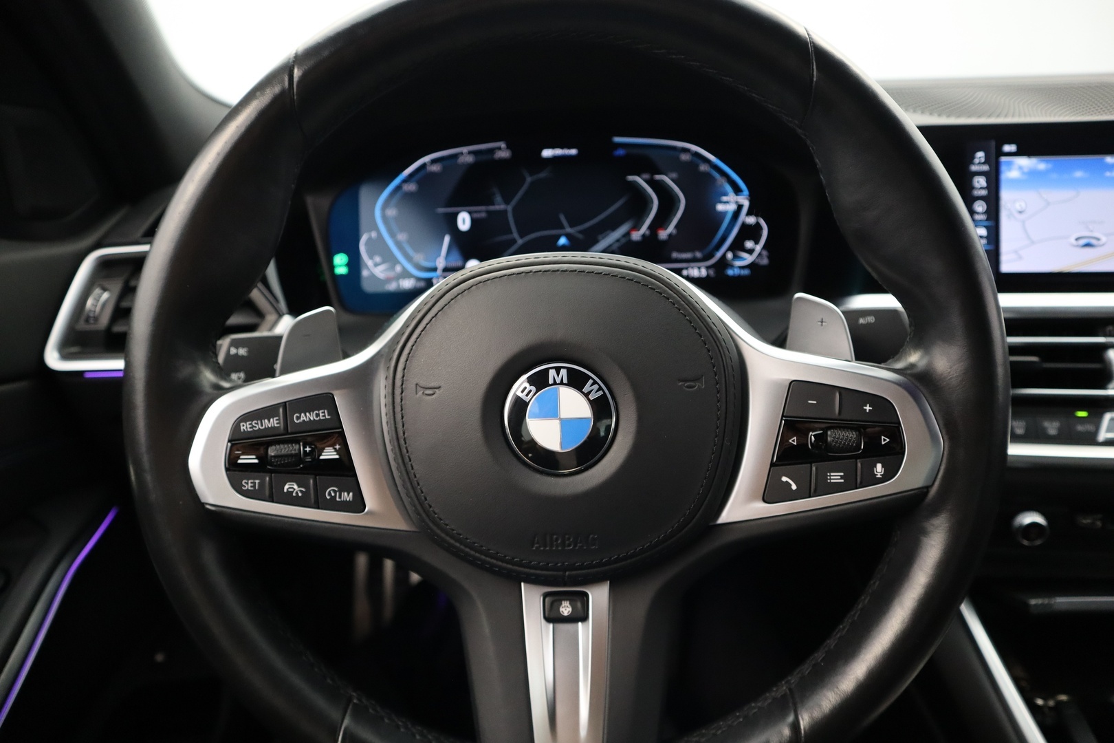 BMW 330 2022
