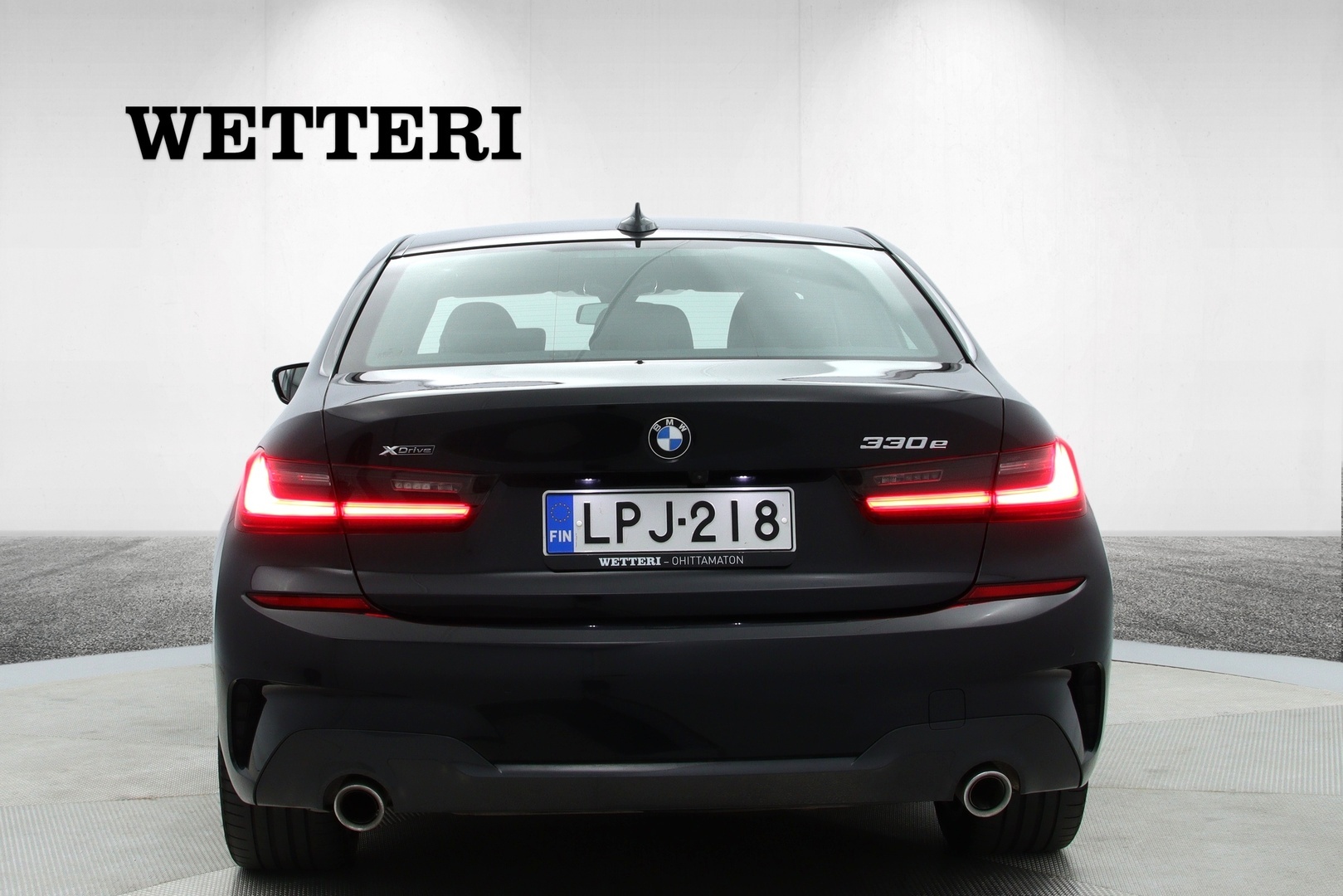 BMW 330 2022
