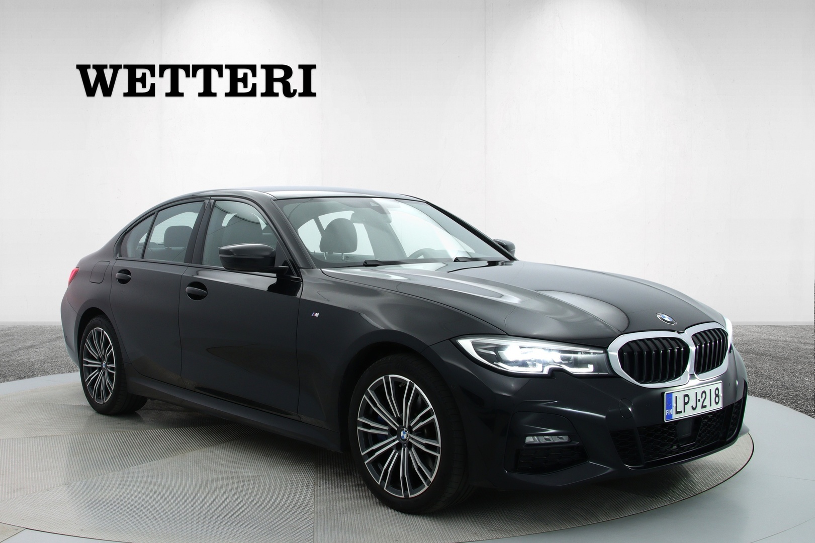 BMW 330 2022