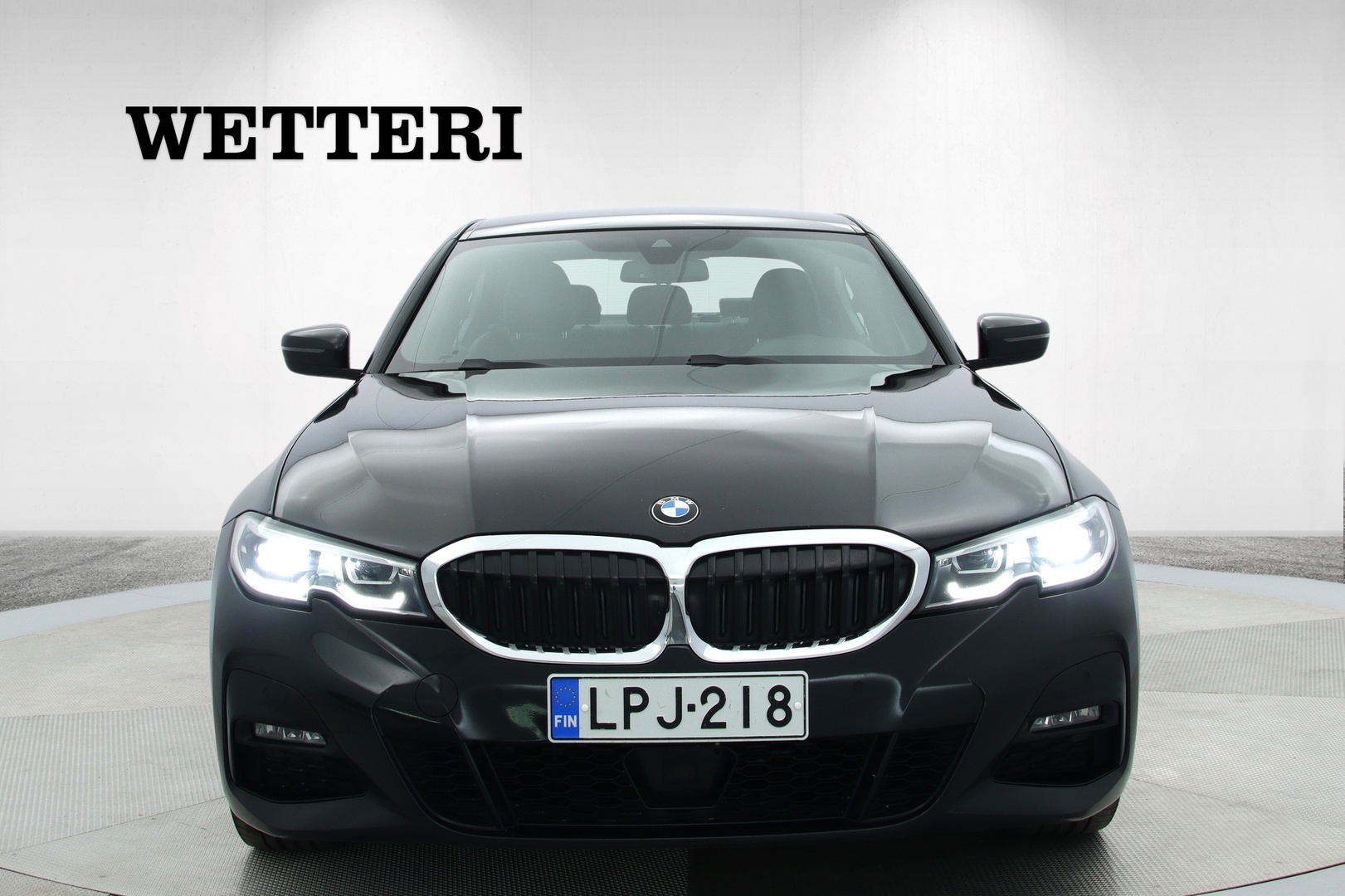 BMW 330 2022