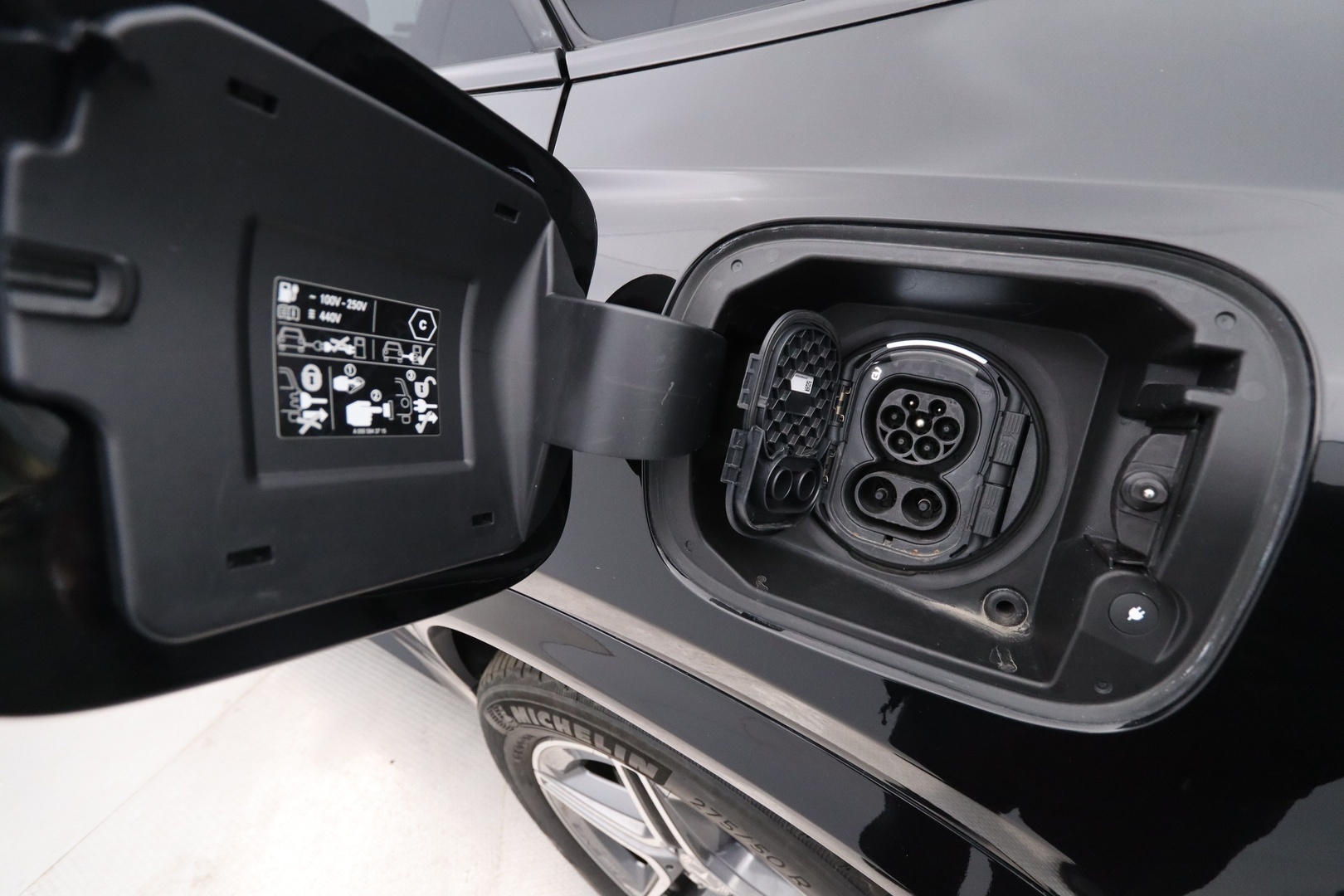 MERCEDES-BENZ GLE 2024