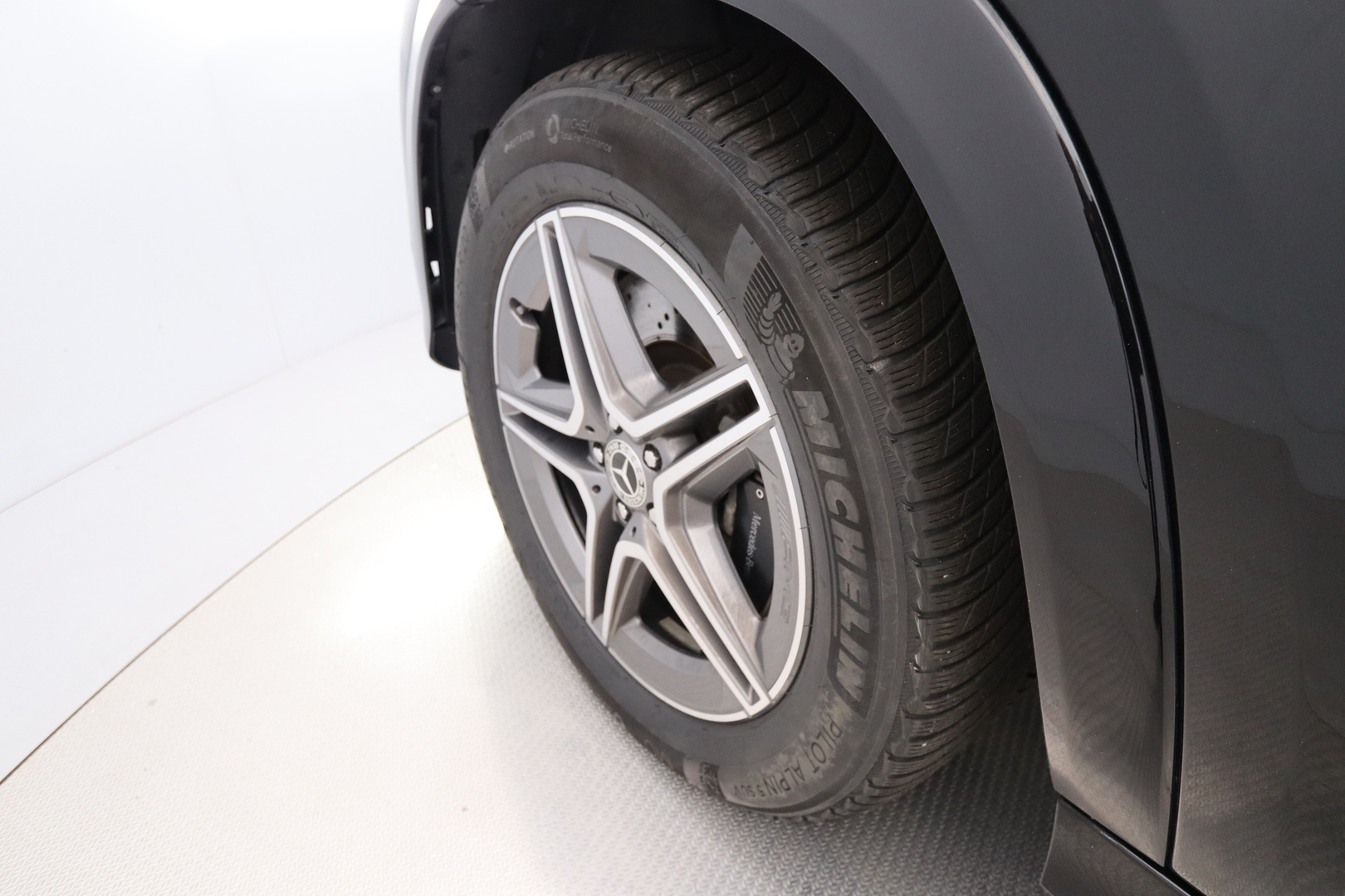 MERCEDES-BENZ GLE 2024