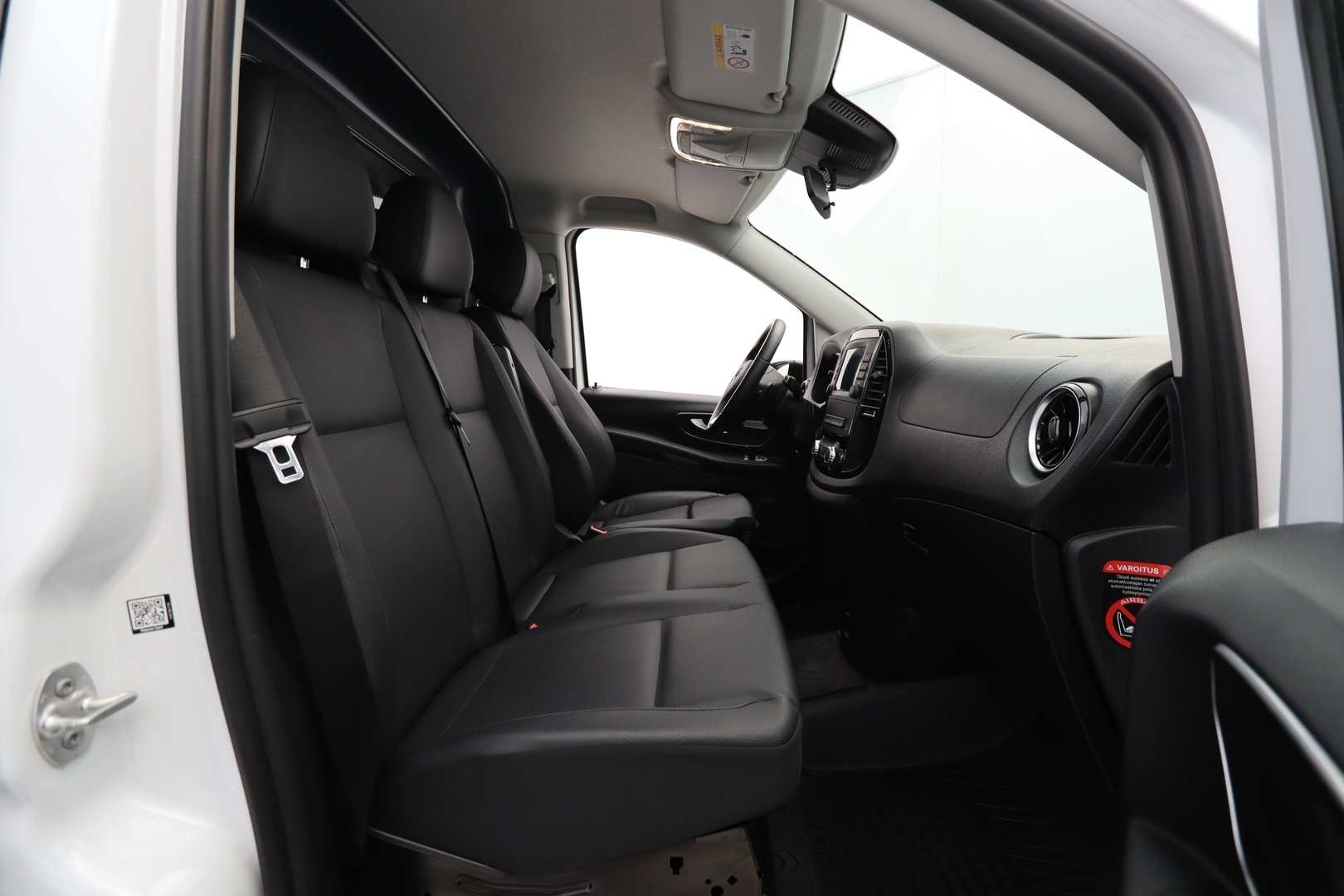 MERCEDES-BENZ Vito 2023