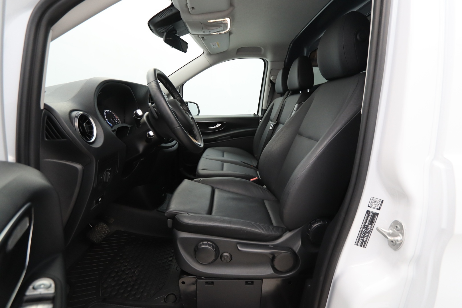 MERCEDES-BENZ Vito 2023