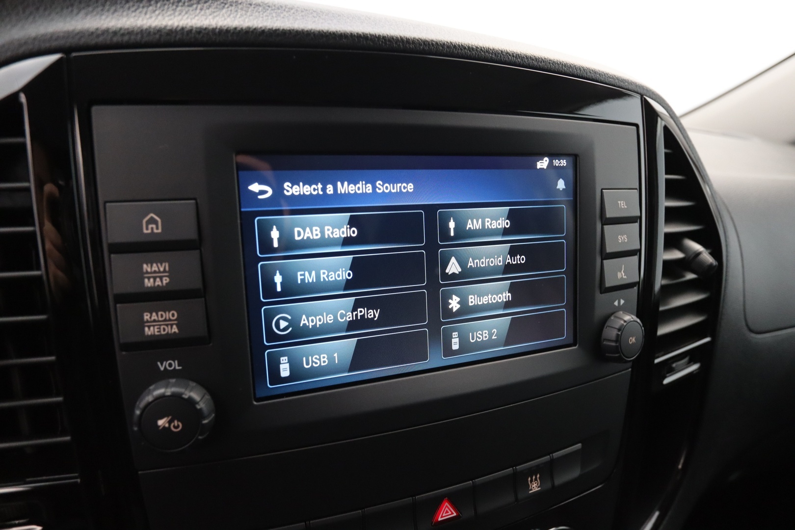 MERCEDES-BENZ Vito 2023