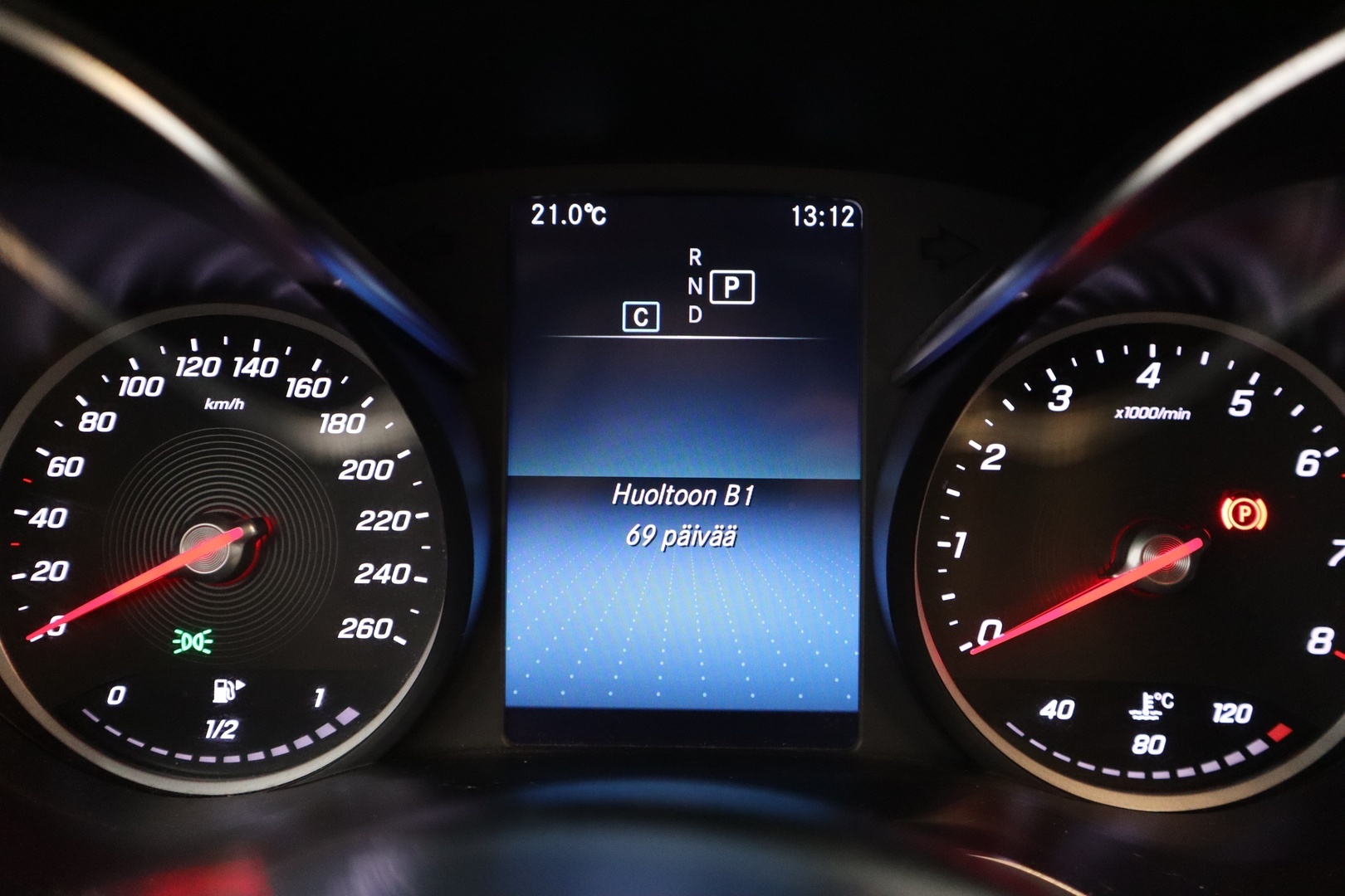 MERCEDES-BENZ C 2022
