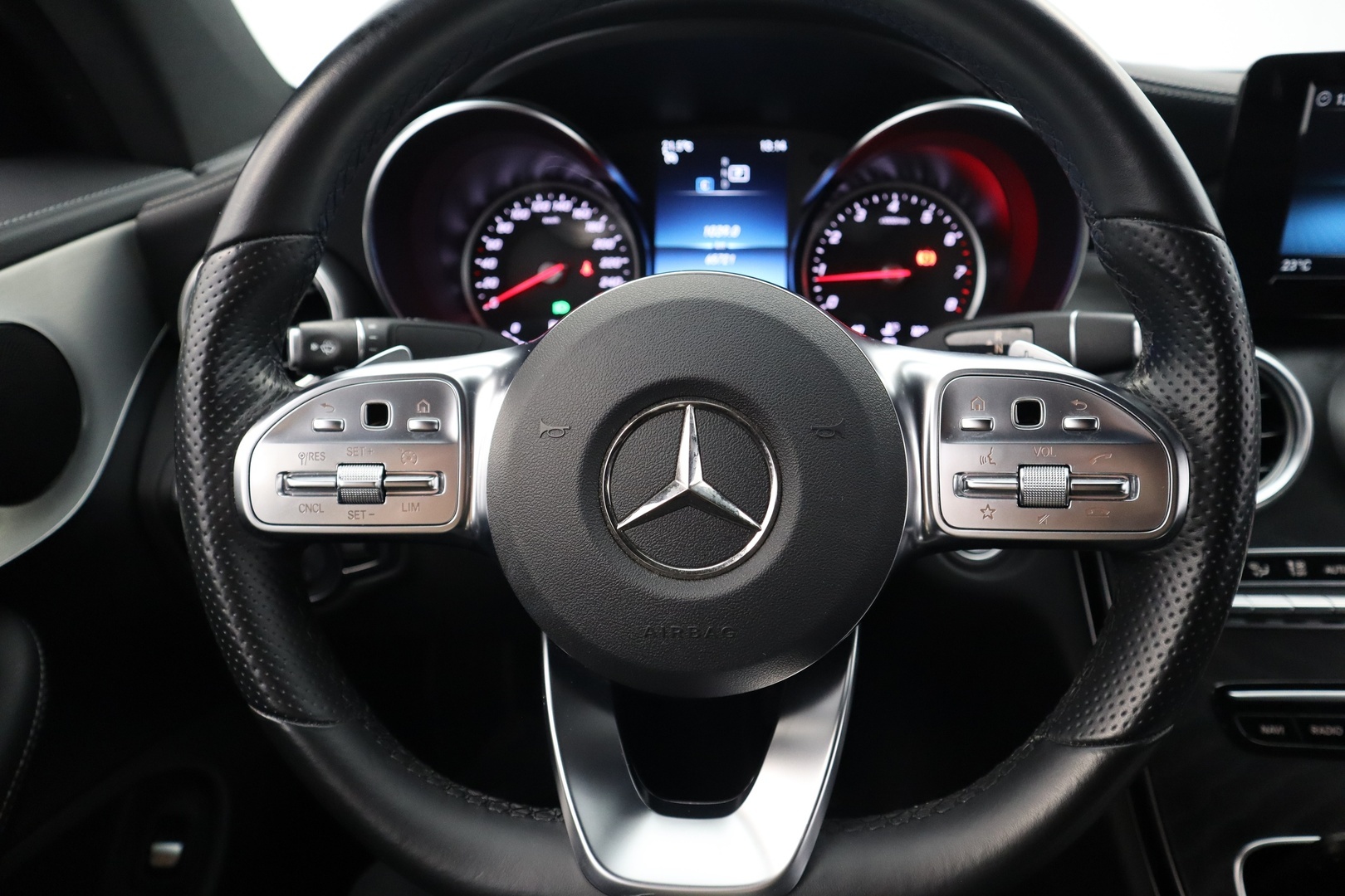 MERCEDES-BENZ C 2022