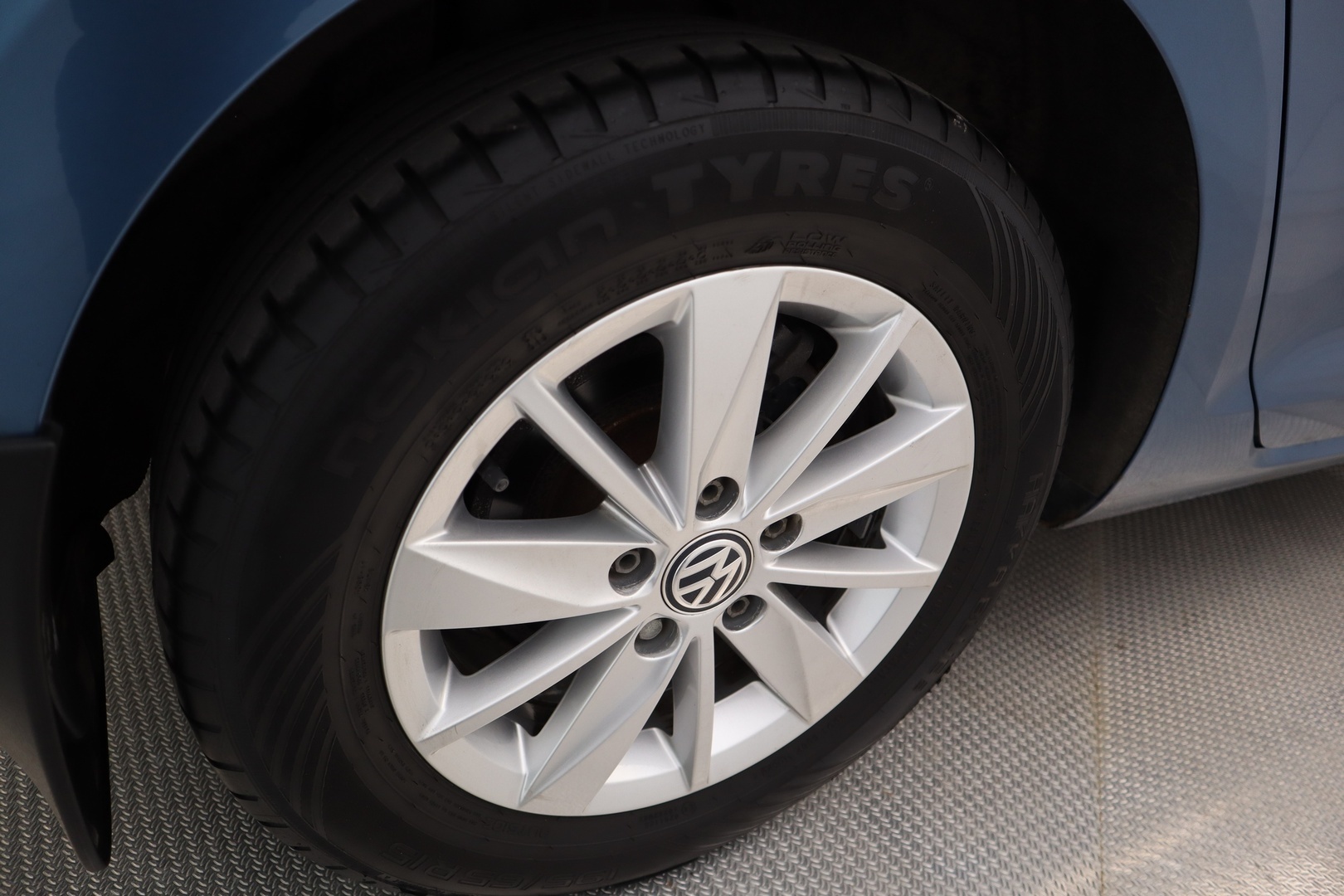 VOLKSWAGEN Golf 2013