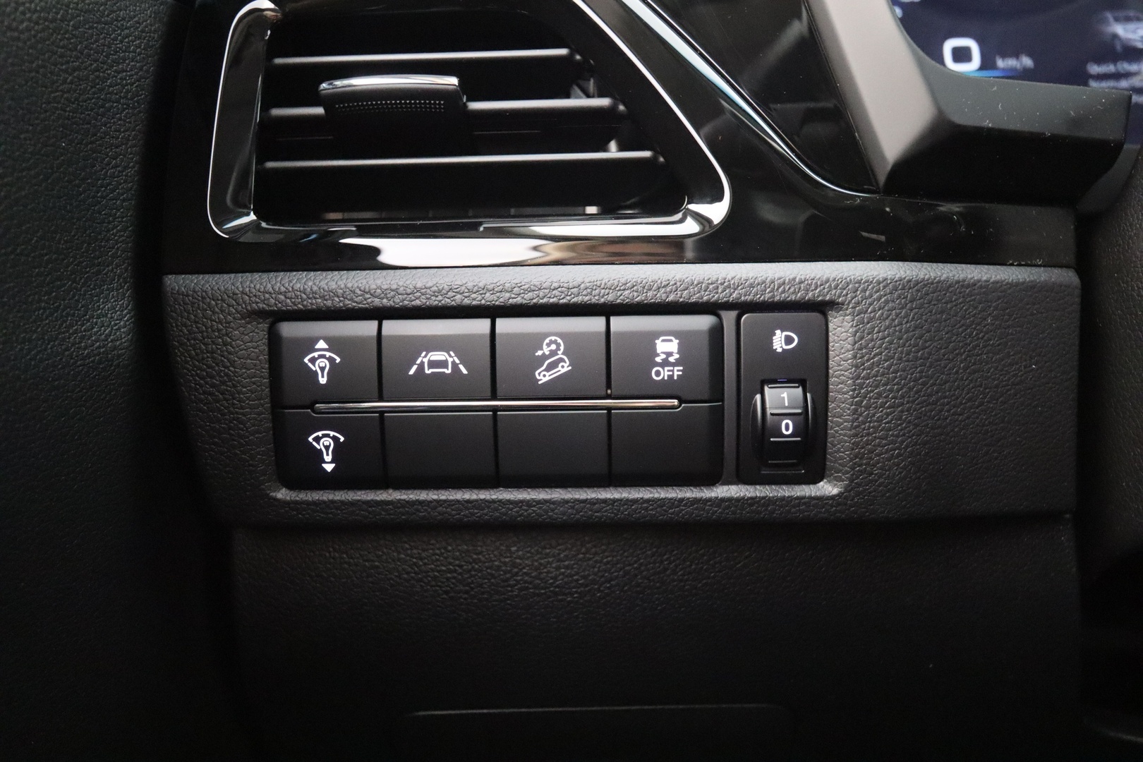 SSANGYONG Korando 2024