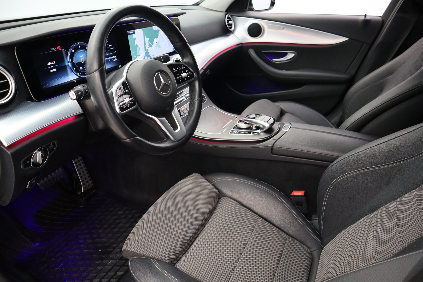 MERCEDES-BENZ E 2019