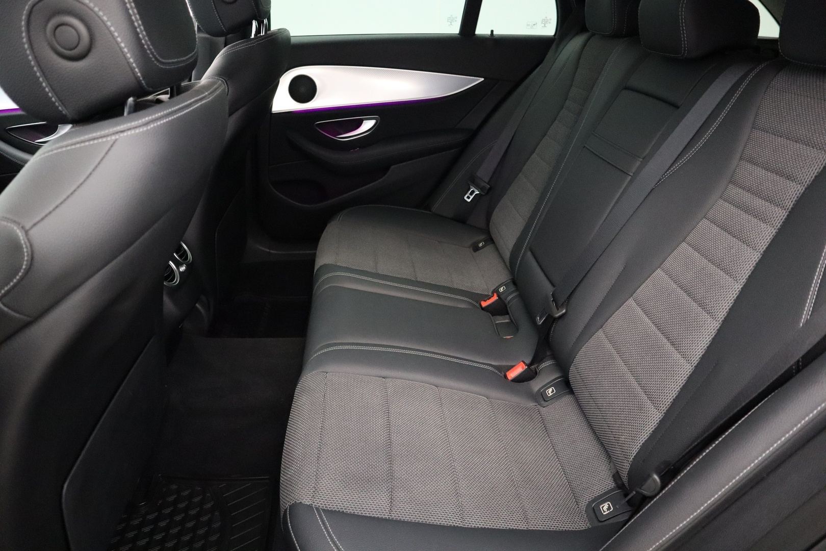 MERCEDES-BENZ E 2019