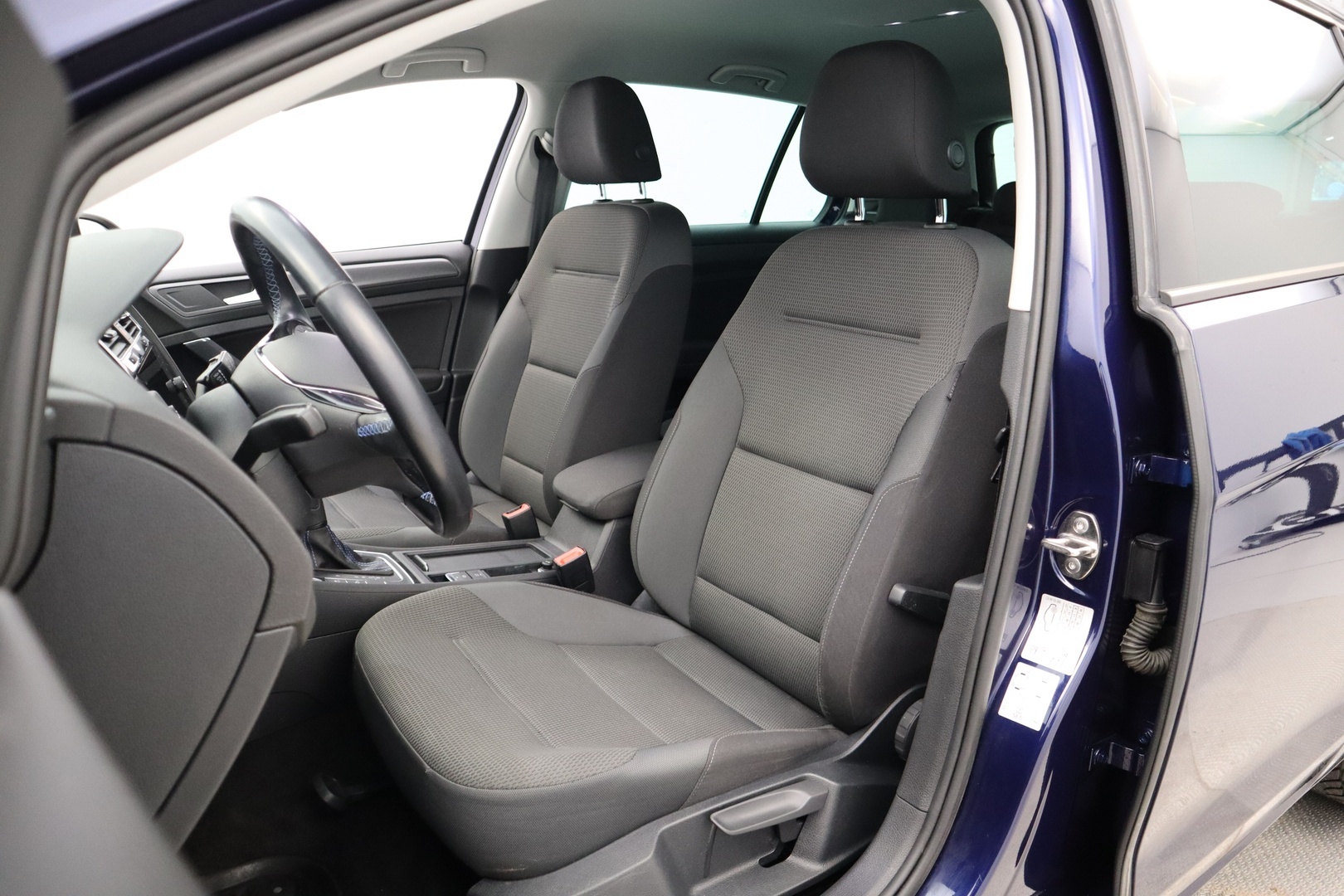 VOLKSWAGEN Golf 2020