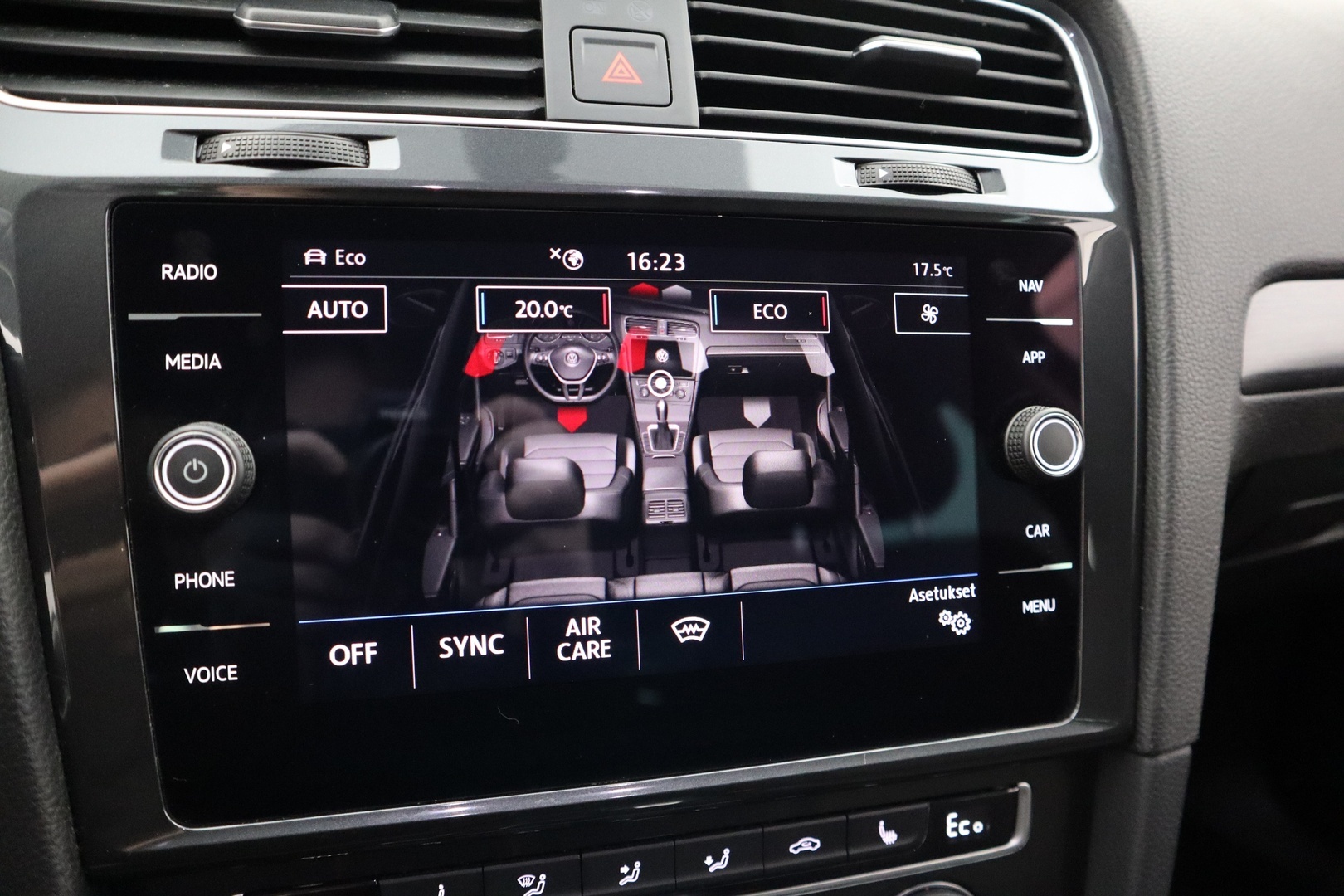 VOLKSWAGEN Golf 2020