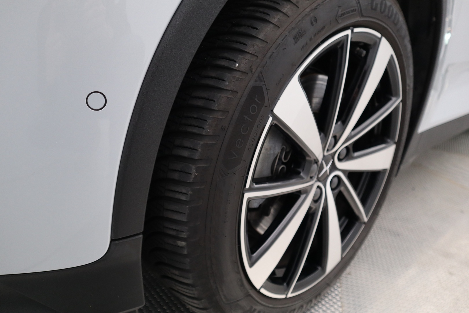 POLESTAR 2 2022