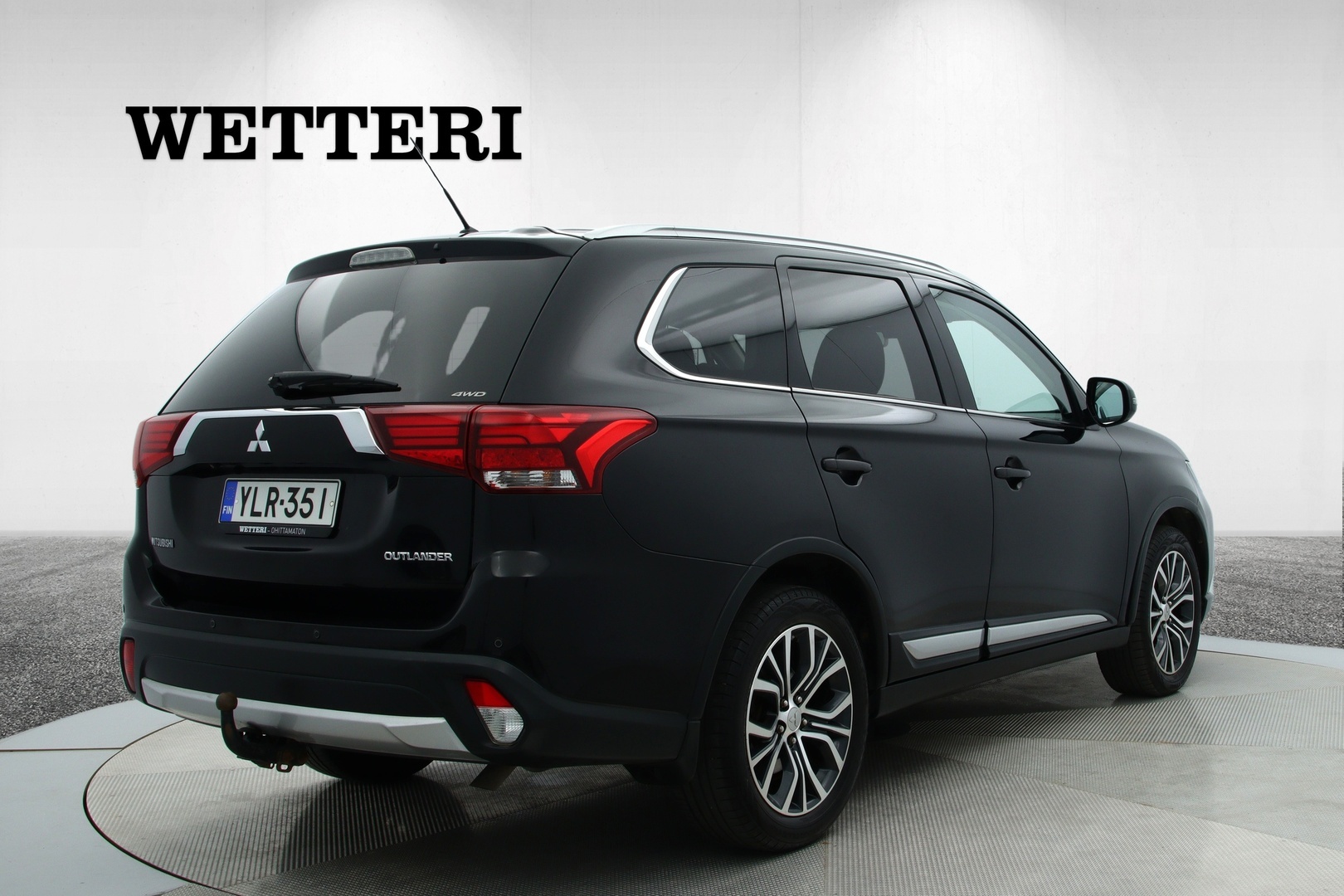 MITSUBISHI Outlander 2015