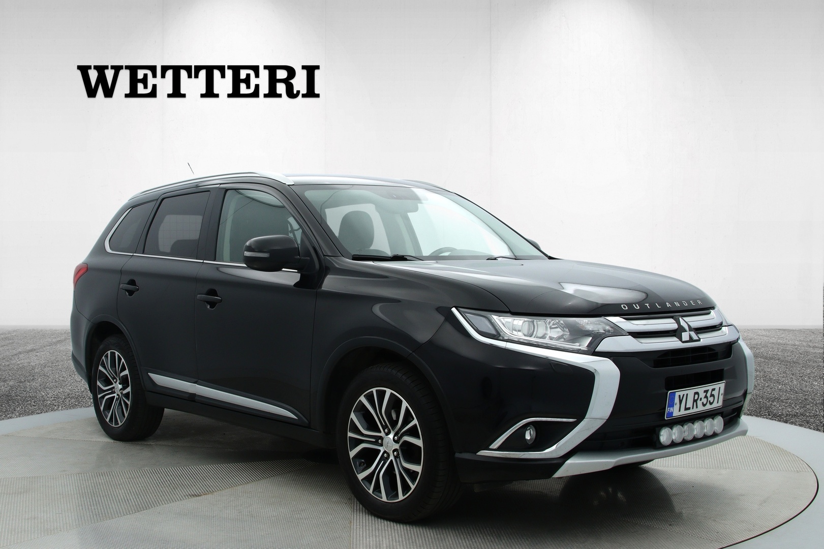 MITSUBISHI Outlander 2015