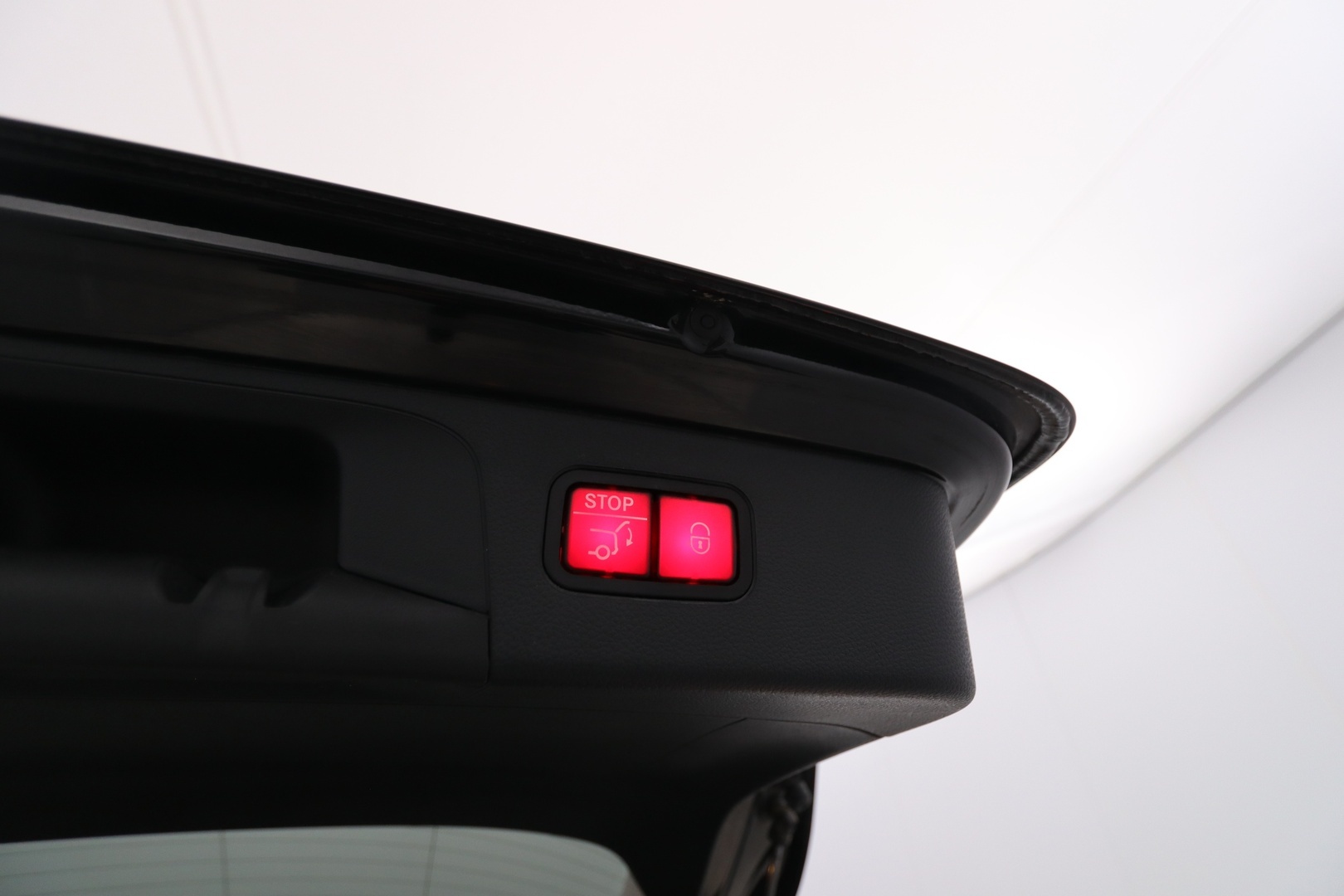 MERCEDES-BENZ GLC 2021