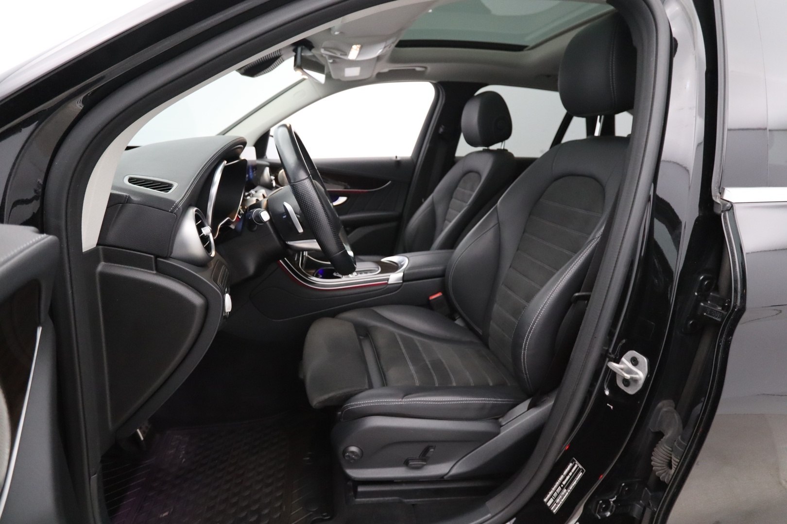 MERCEDES-BENZ GLC 2021