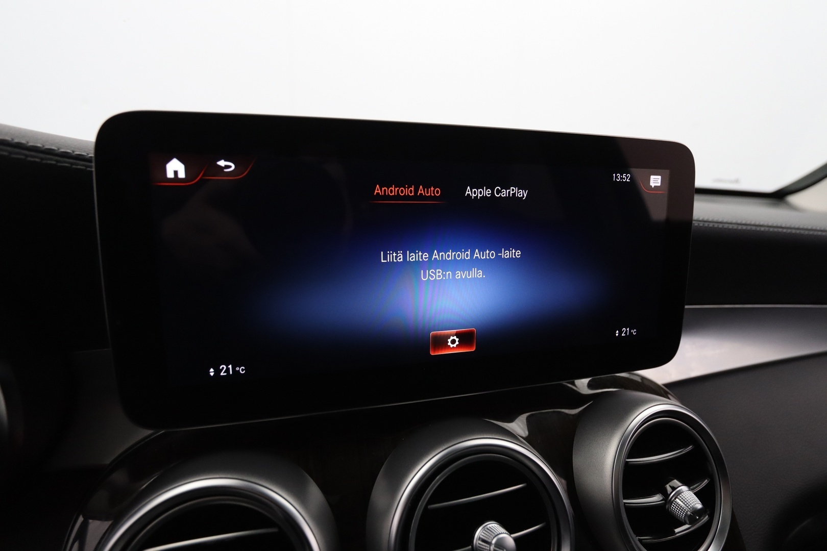 MERCEDES-BENZ GLC 2021