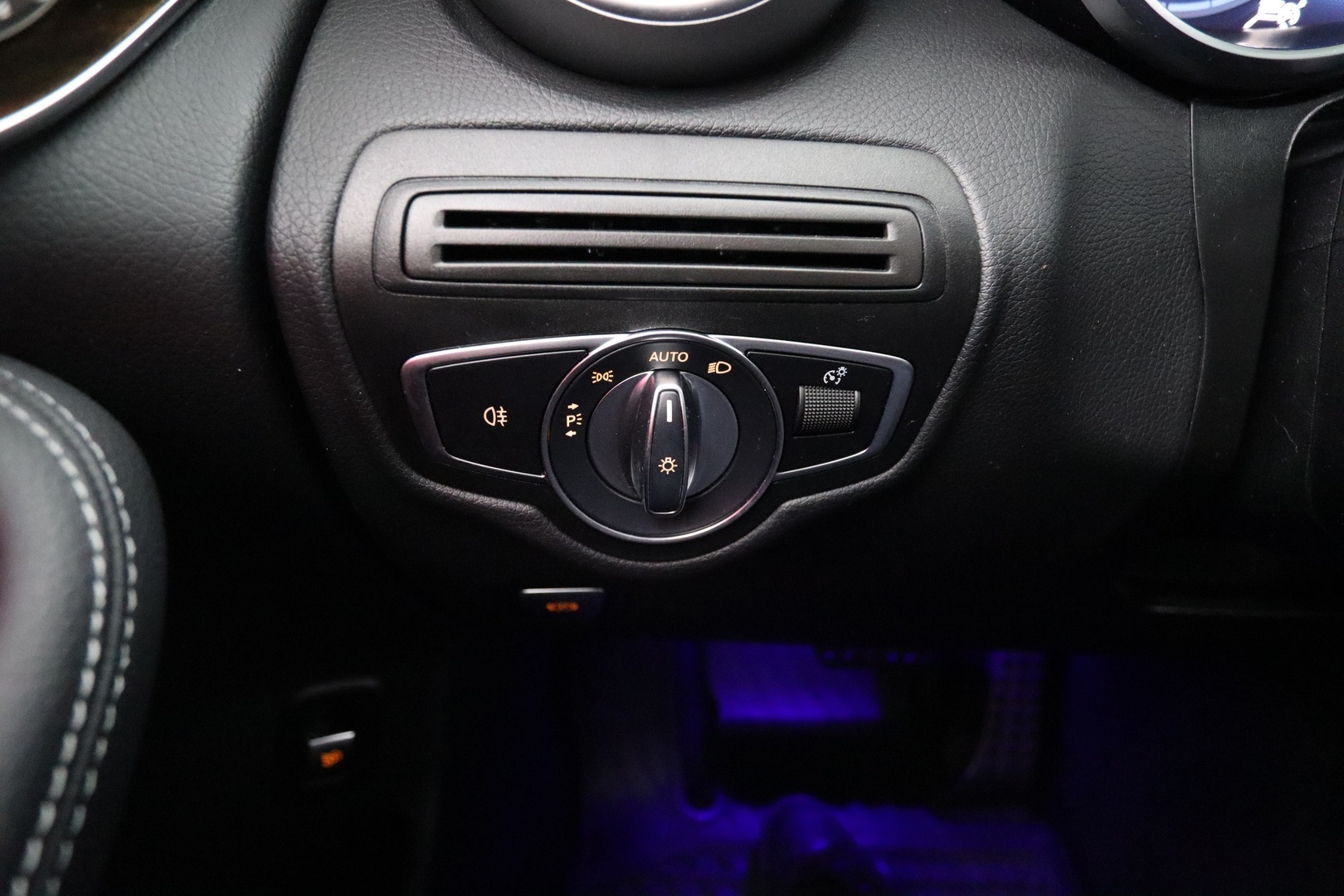 MERCEDES-BENZ GLC 2021