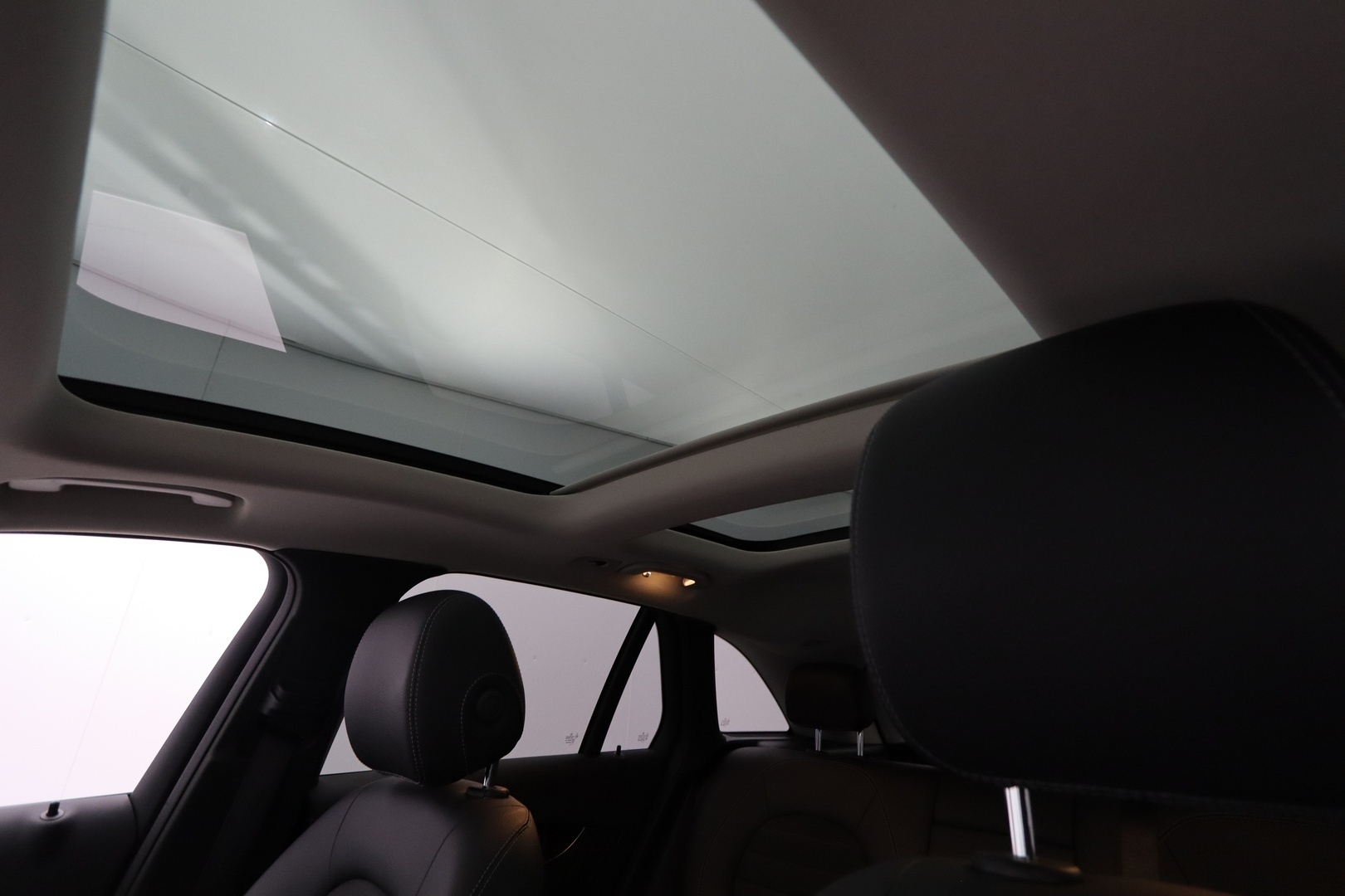 MERCEDES-BENZ GLC 2021