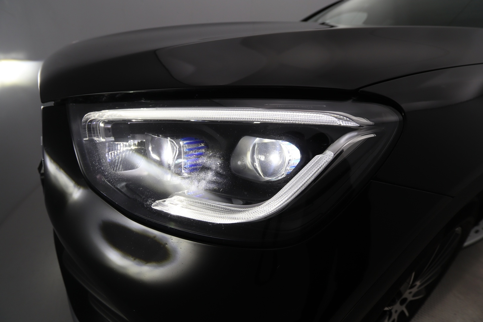 MERCEDES-BENZ GLC 2021