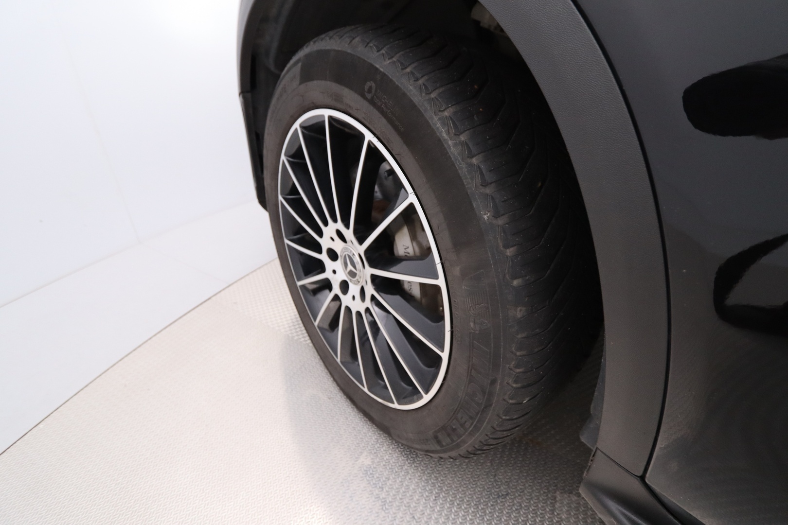 MERCEDES-BENZ GLC 2021