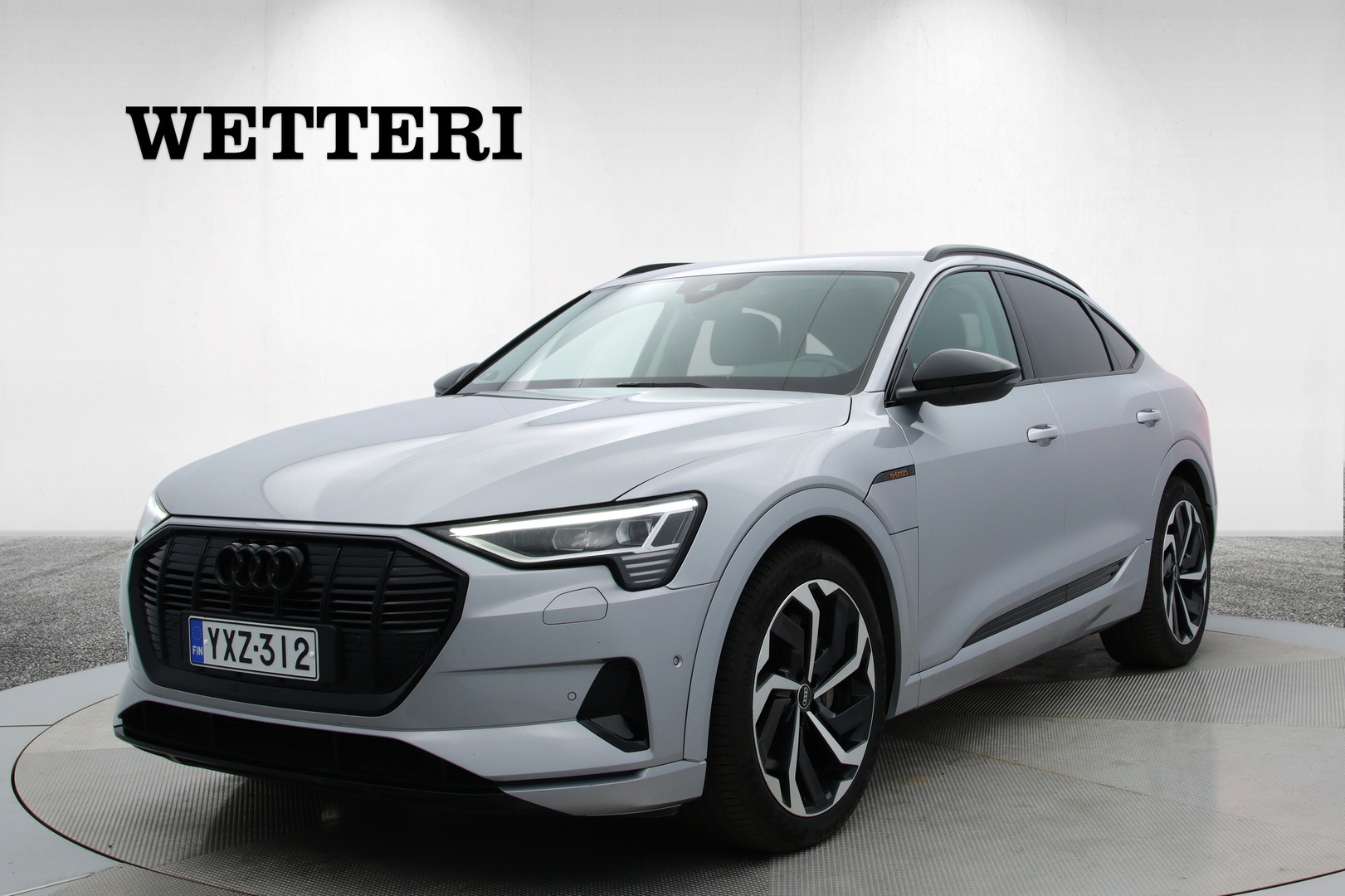 AUDI e-tron 2022