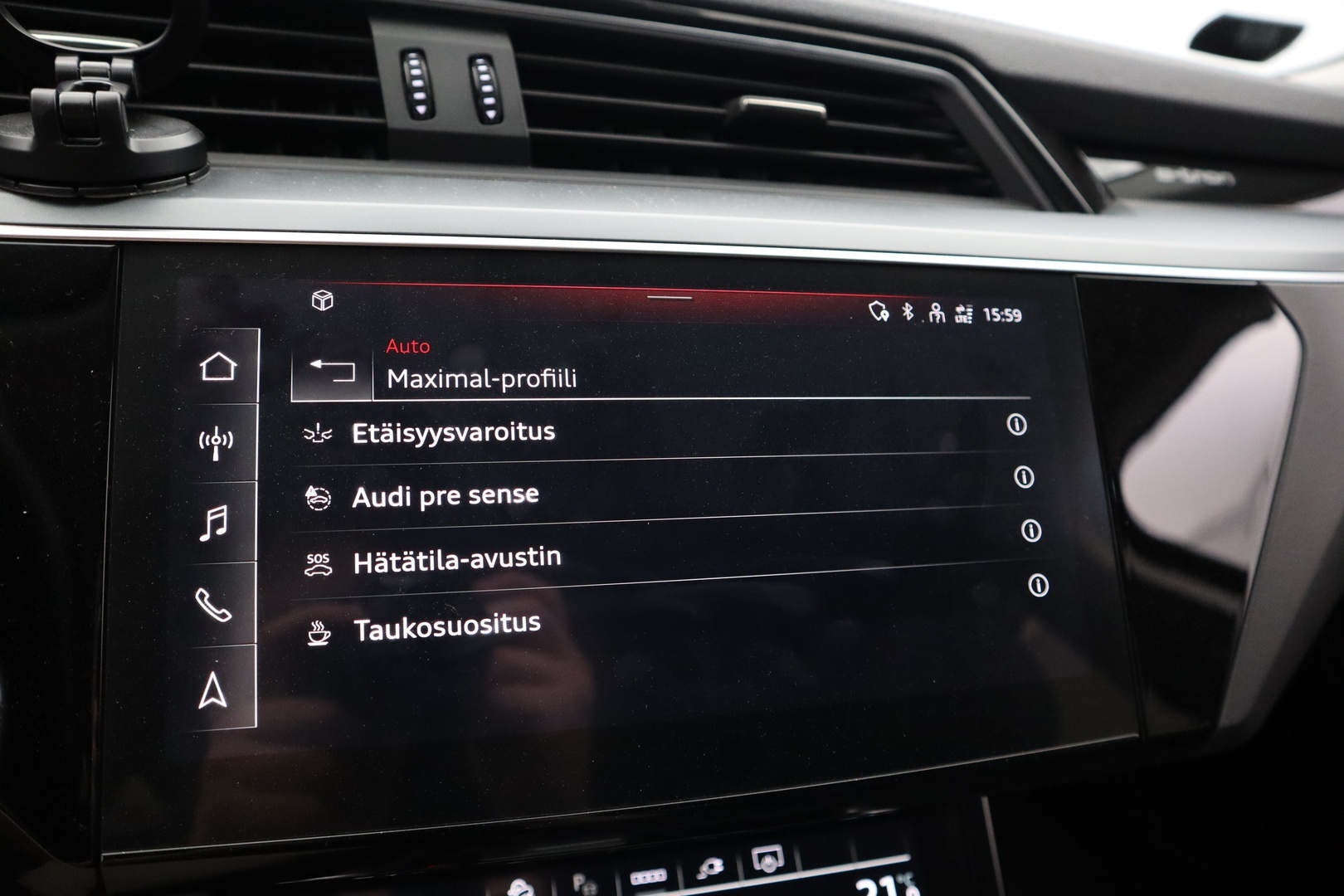 AUDI e-tron 2022