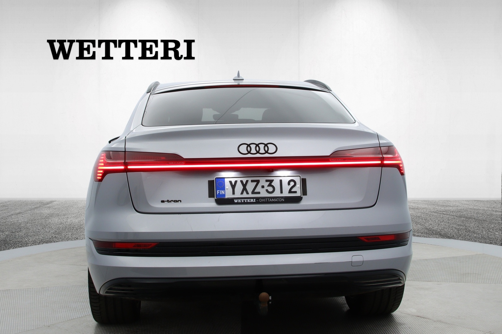 AUDI e-tron 2022