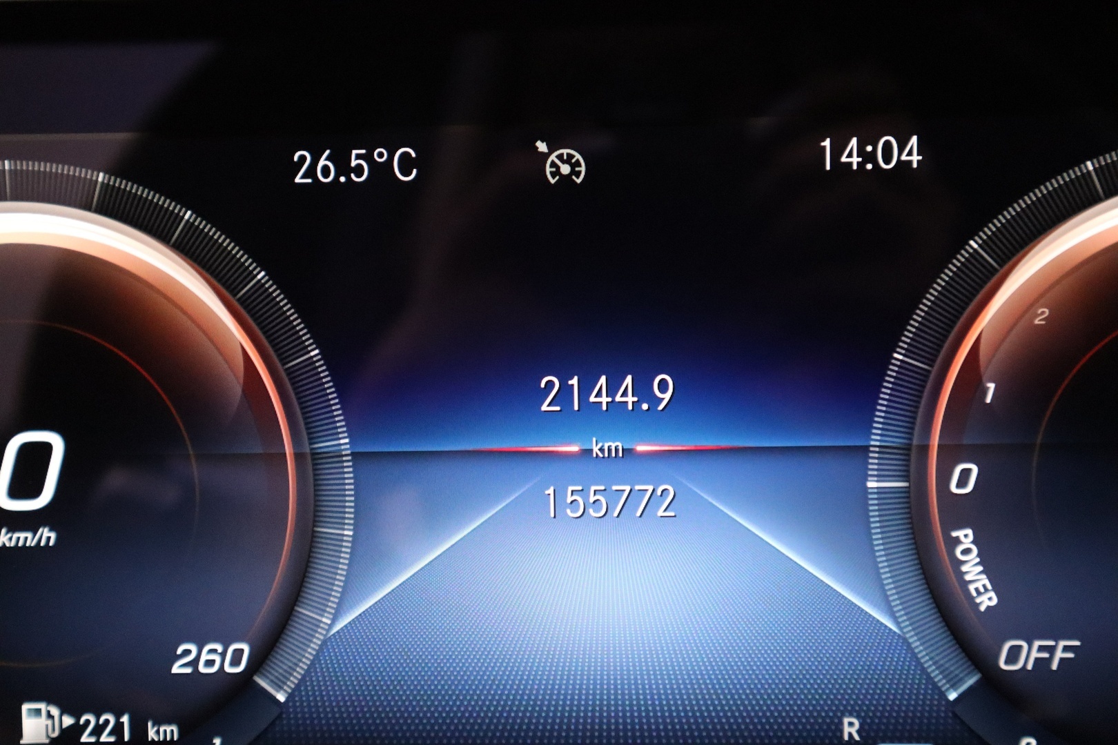 MERCEDES-BENZ E 2022