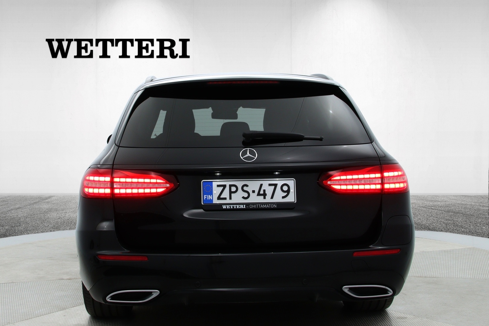 MERCEDES-BENZ E 2022