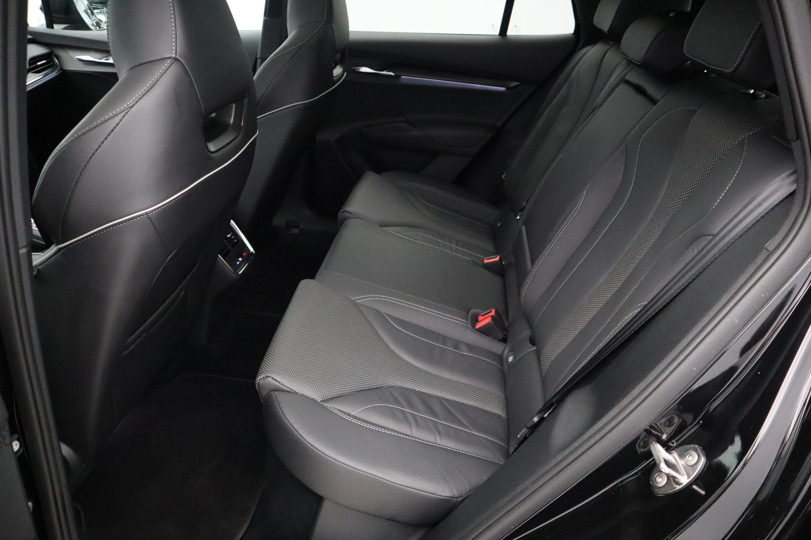 SKODA Enyaq 13