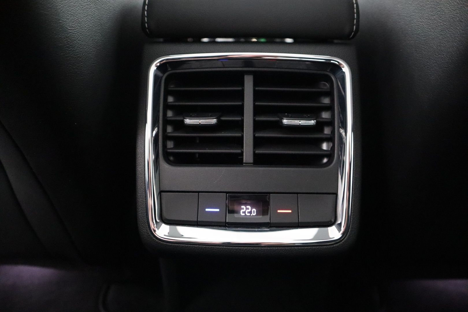 SKODA Enyaq 15